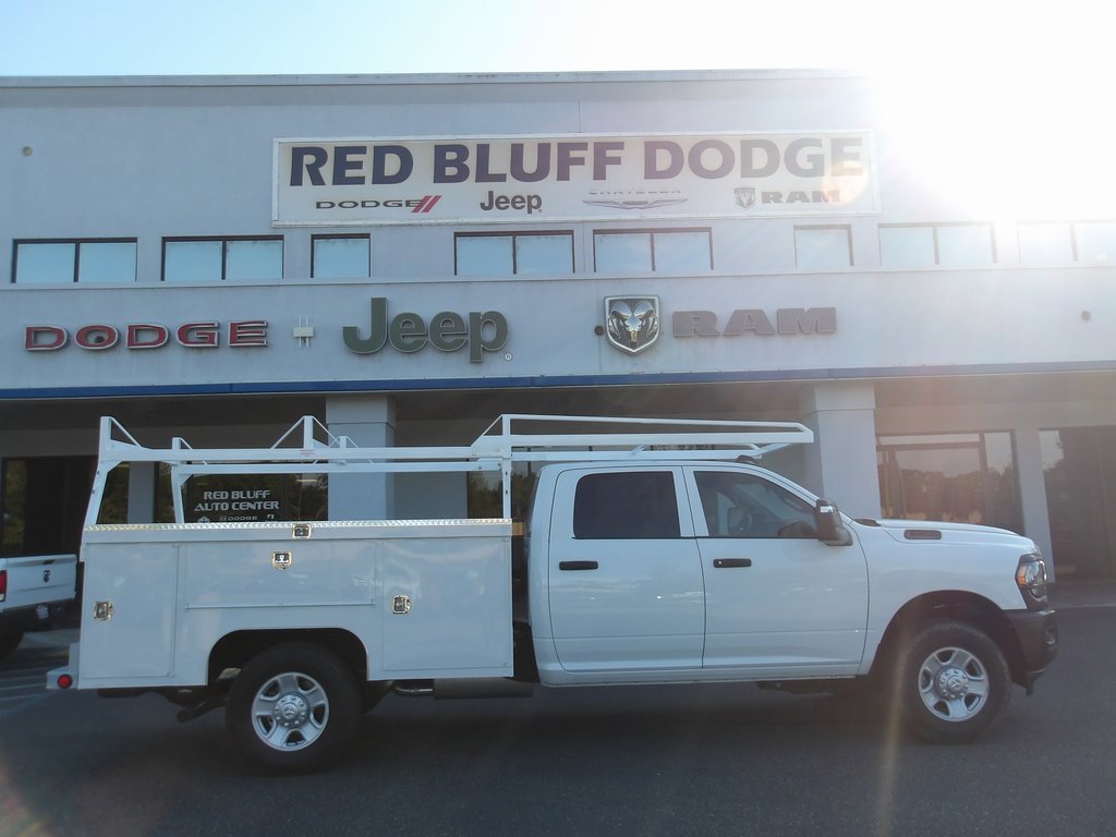 Used 2024 RAM 3500 Tradesman image 1