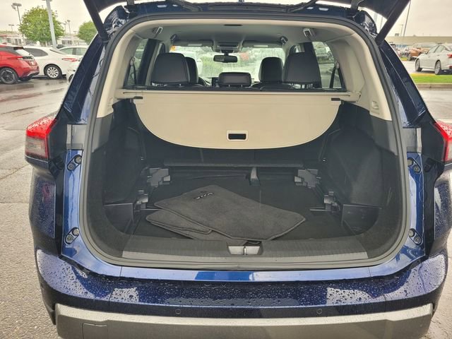 Certified 2024 Nissan Rogue SL image 11