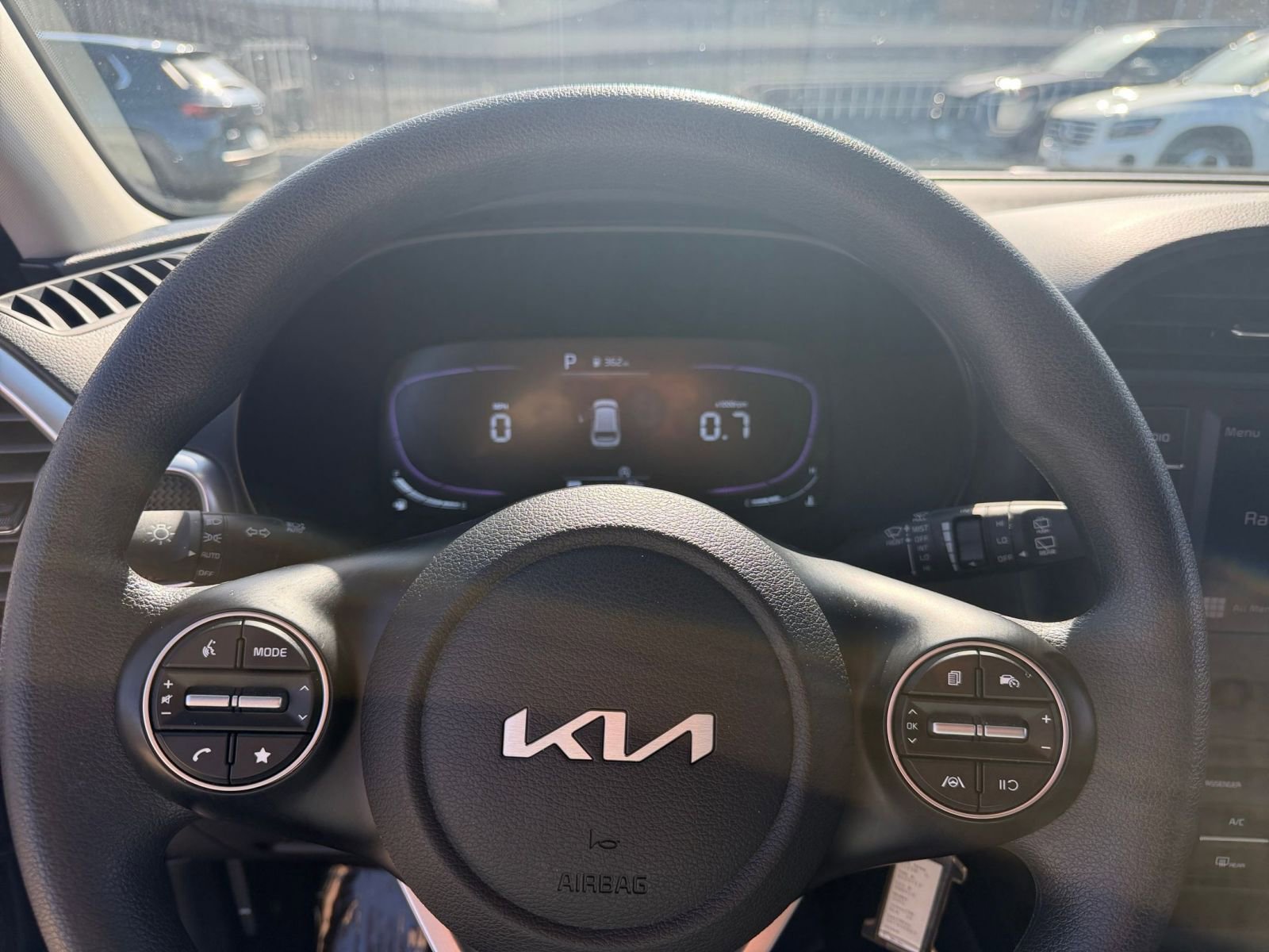 Used 2025 Kia Soul LX w/ LX Technology Package image 25