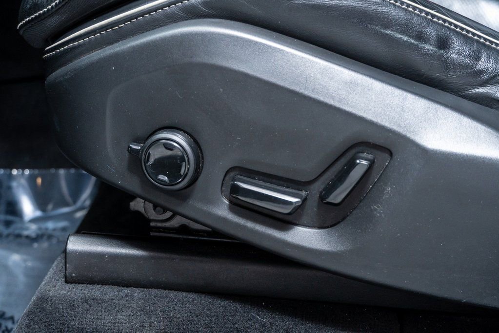 Used 2018 Volvo XC90 T8 R-Design w/ Convenience Package image 26