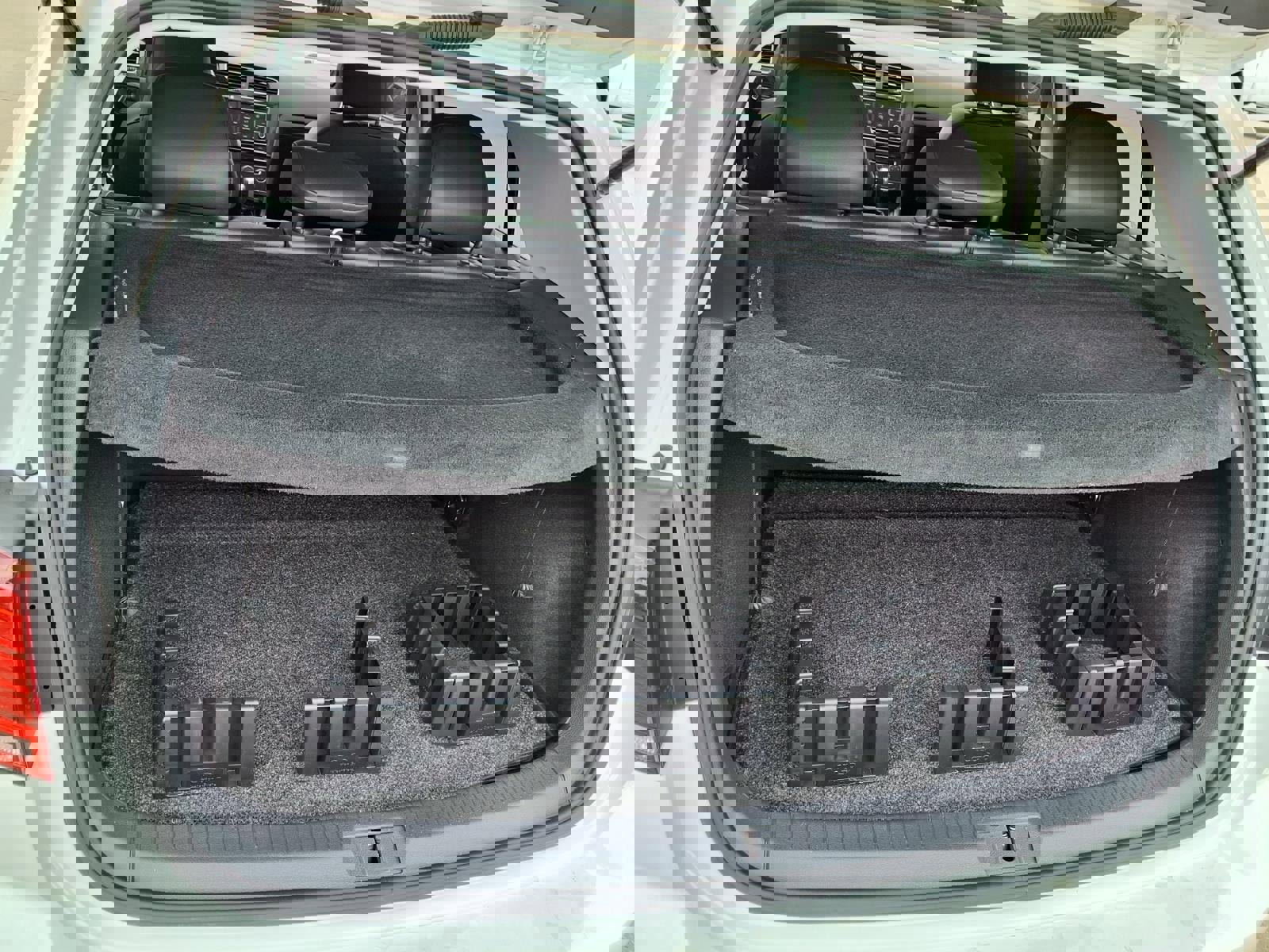 Used 2020 Volkswagen Golf 4-Door image 28