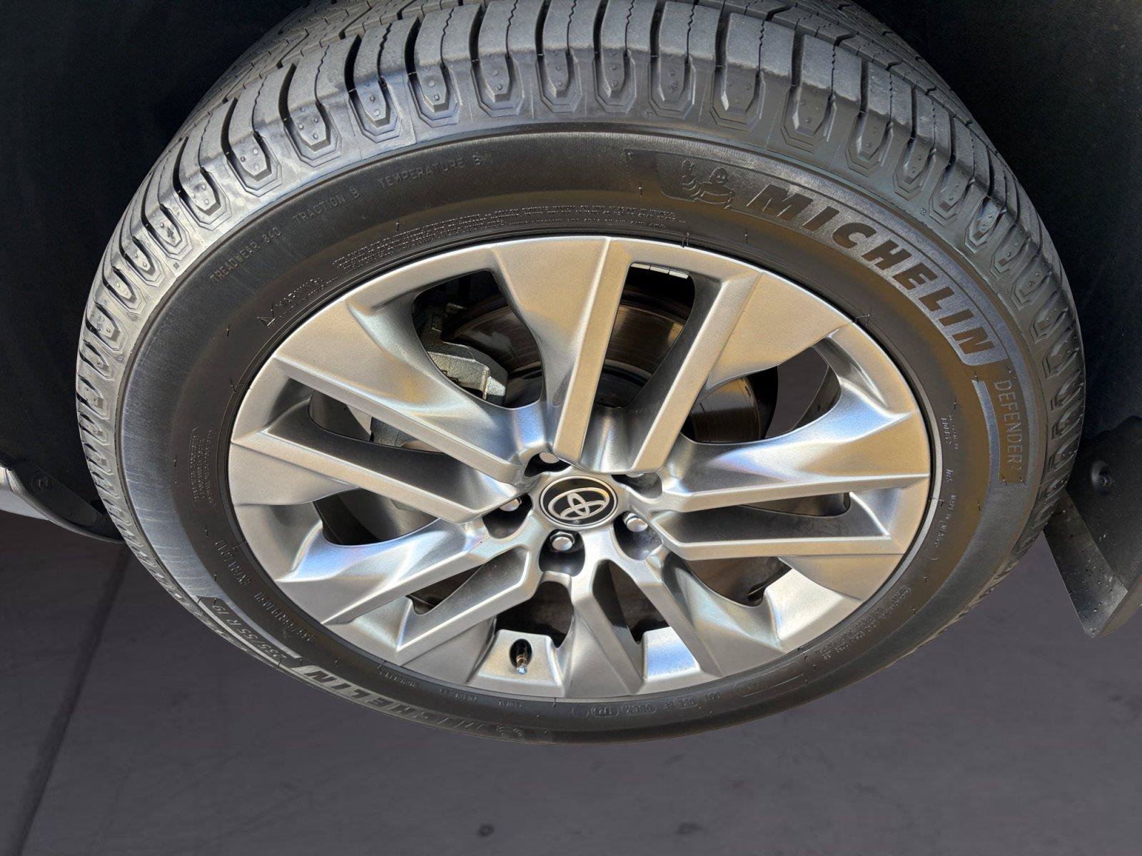 Used 2025 Toyota RAV4 XLE Premium FWD image 14