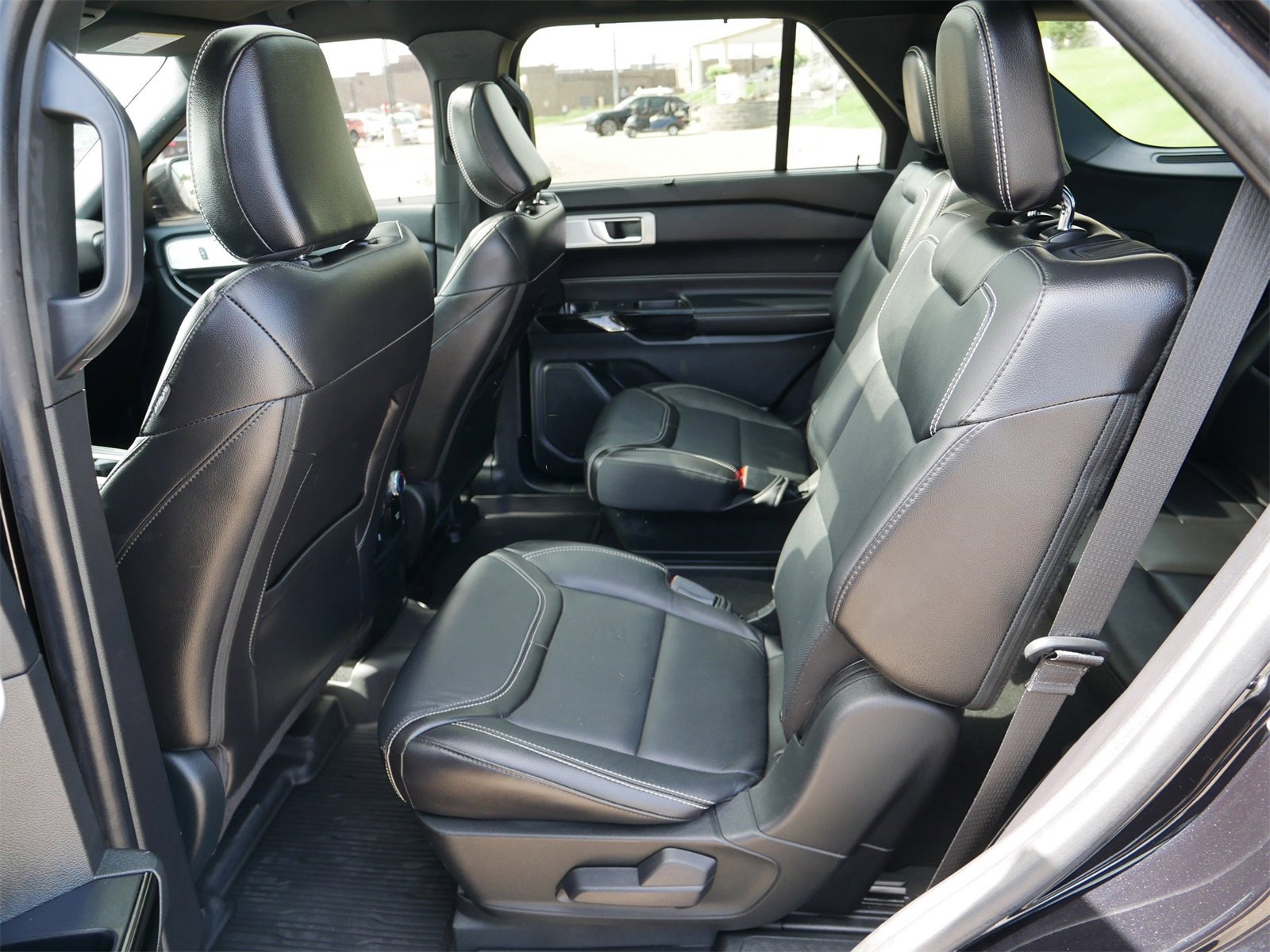 Used 2022 Ford Explorer ST w/ Equipment Group 401A image 16