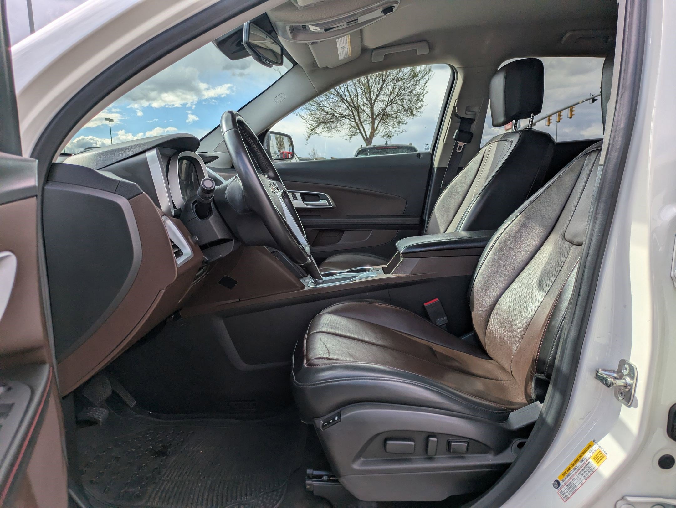 Used 2015 Chevrolet Equinox LTZ image 17