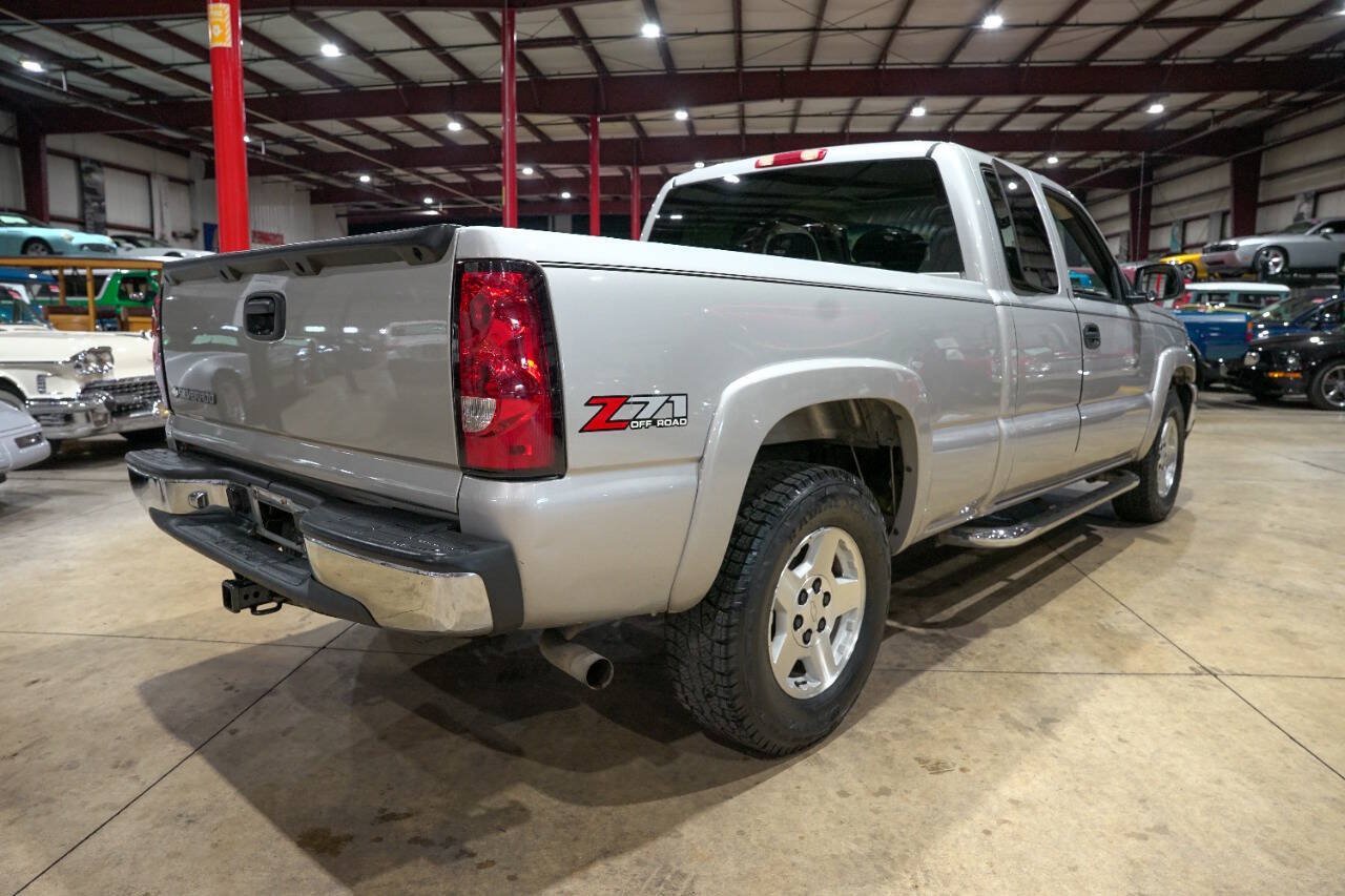 Used 2006 Chevrolet Silverado 1500 LT w/ Onstar Plus Package AWD/4WD image 8