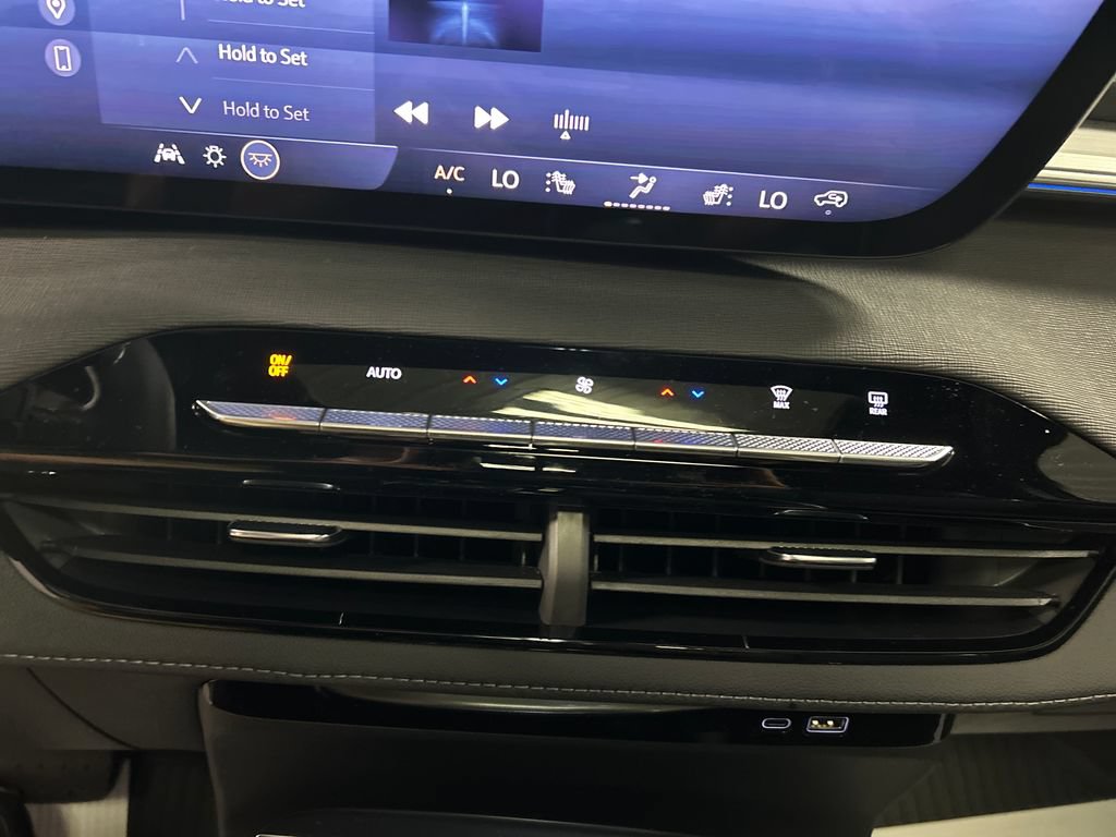 New 2026 Buick Enclave Preferred w/ Power Package AWD/4WD image 17