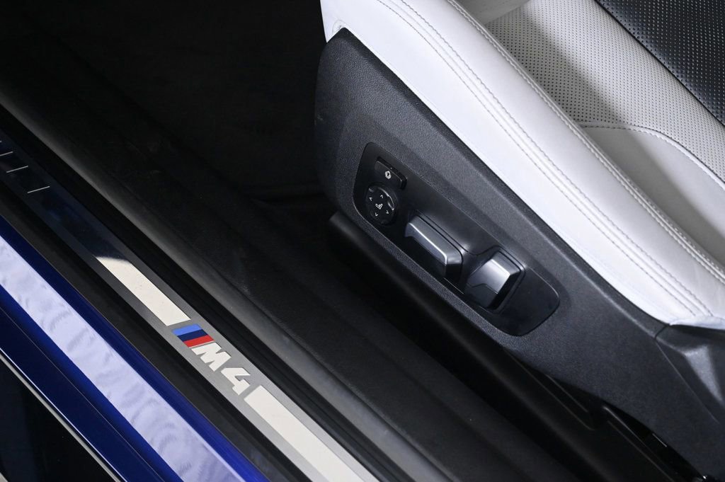 Used 2022 BMW M4 Coupe image 23