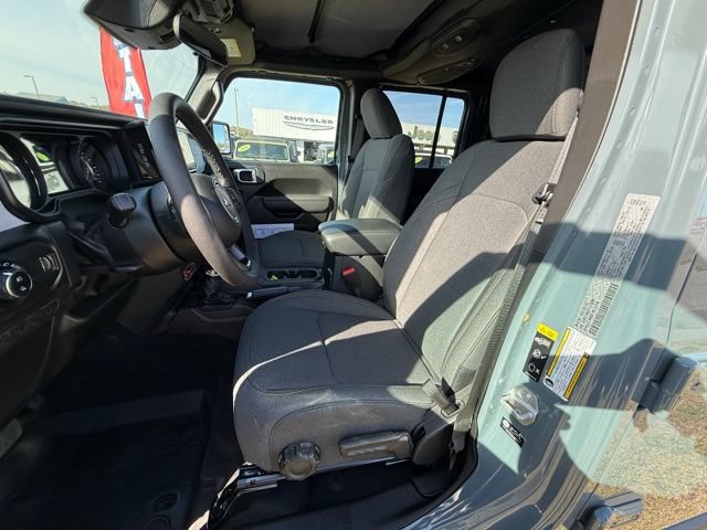 New 2026 Jeep Gladiator Sport AWD/4WD image 9