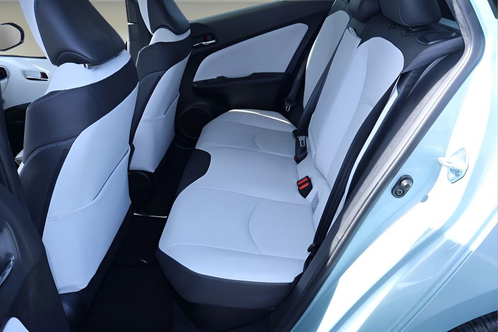 Certified 2016 Toyota Prius Four Touring image 12