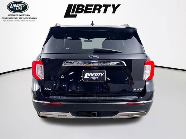 Certified 2022 Ford Explorer XLT w/ Equipment Group 202A image 7