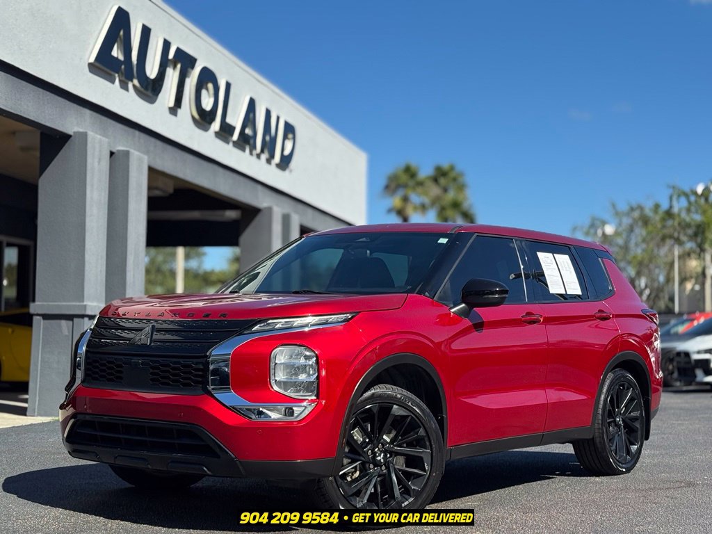 Used 2022 Mitsubishi Outlander SE FWD image 2