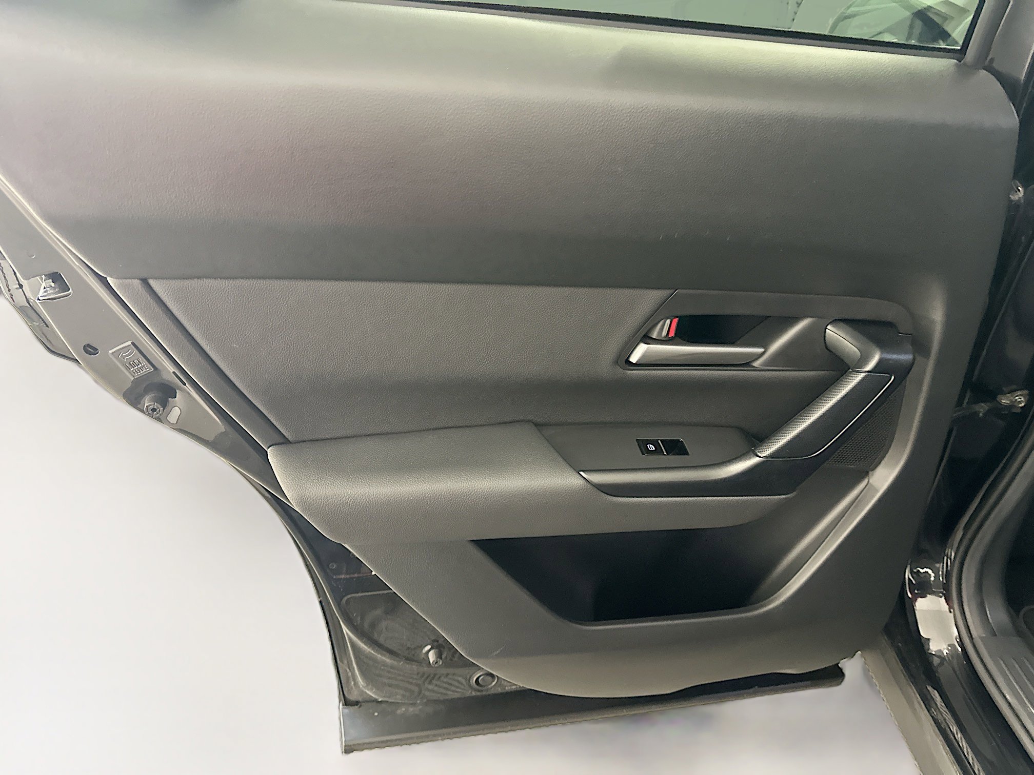 Used 2025 MAZDA CX-50 2.5 Hybrid w/ Preferred Pkg image 27