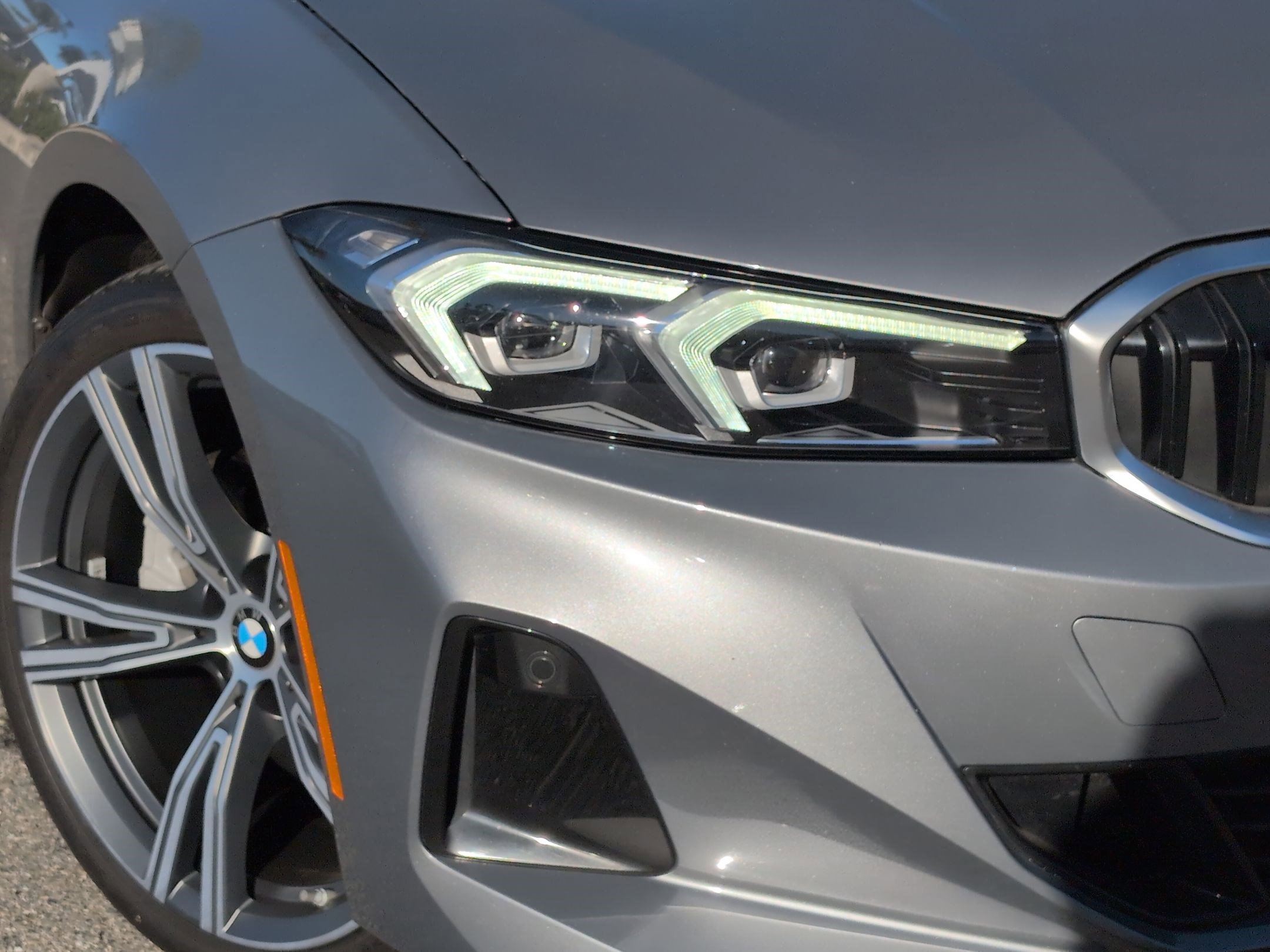 Certified 2024 BMW 330i Sedan w/ Premium Package image 6