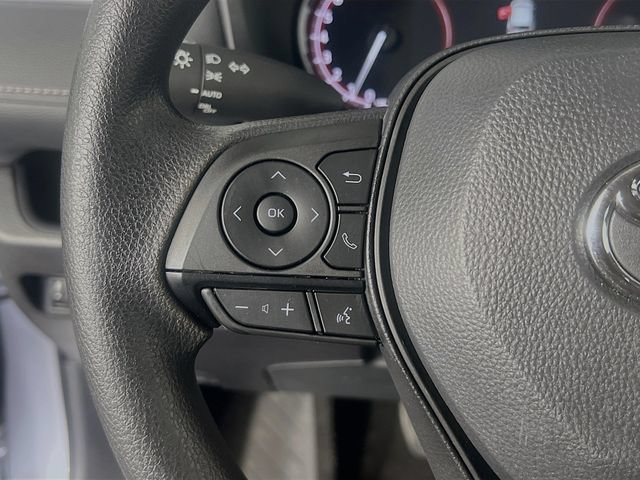 Used 2025 Toyota RAV4 XLE w/ Convenience Package FWD image 17