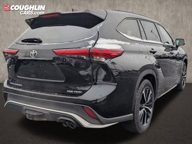 Used 2021 Toyota Highlander XSE image 7