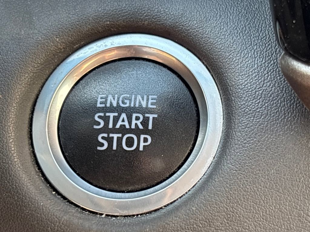 Used 2021 Toyota Highlander XLE image 19