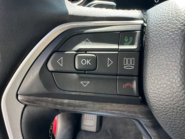 Used 2024 Jeep Grand Cherokee Limited image 30
