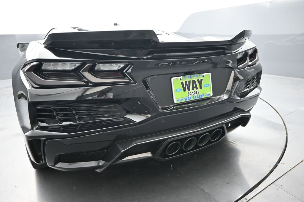 Used 2023 Chevrolet Corvette Z06 w/ Engine Appearance Package RWD image 9