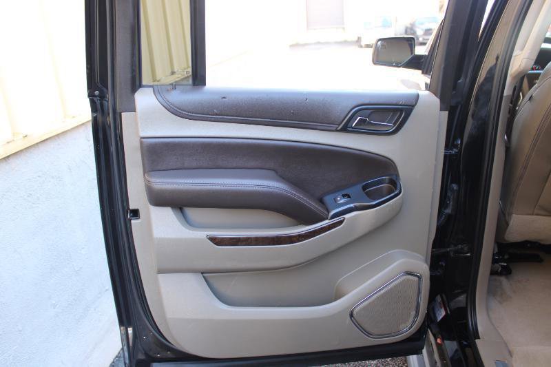 Used 2020 Chevrolet Suburban LT AWD/4WD image 17