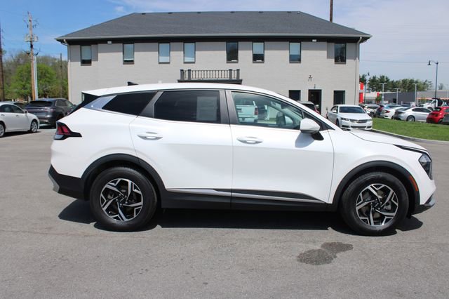 Used 2023 Kia Sportage LX FWD image 6