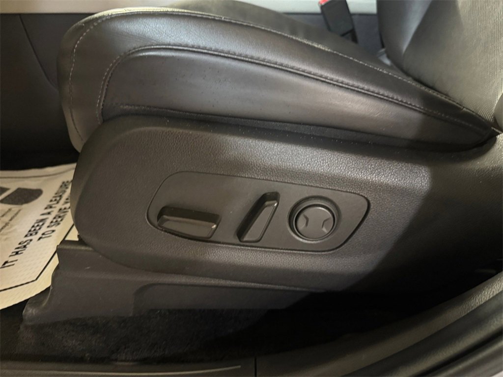 Certified 2024 Kia Carnival EX image 13