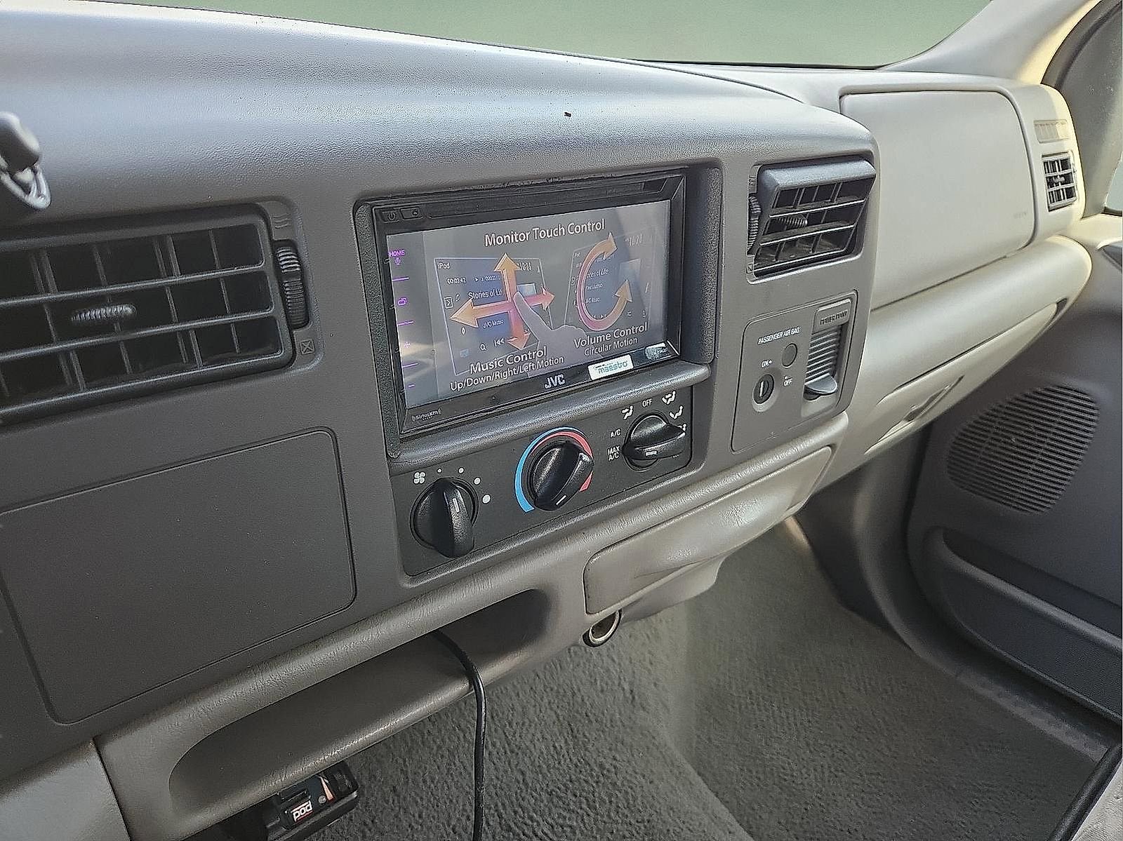 Used 2001 Ford F250 2WD SuperCab Super Duty image 15