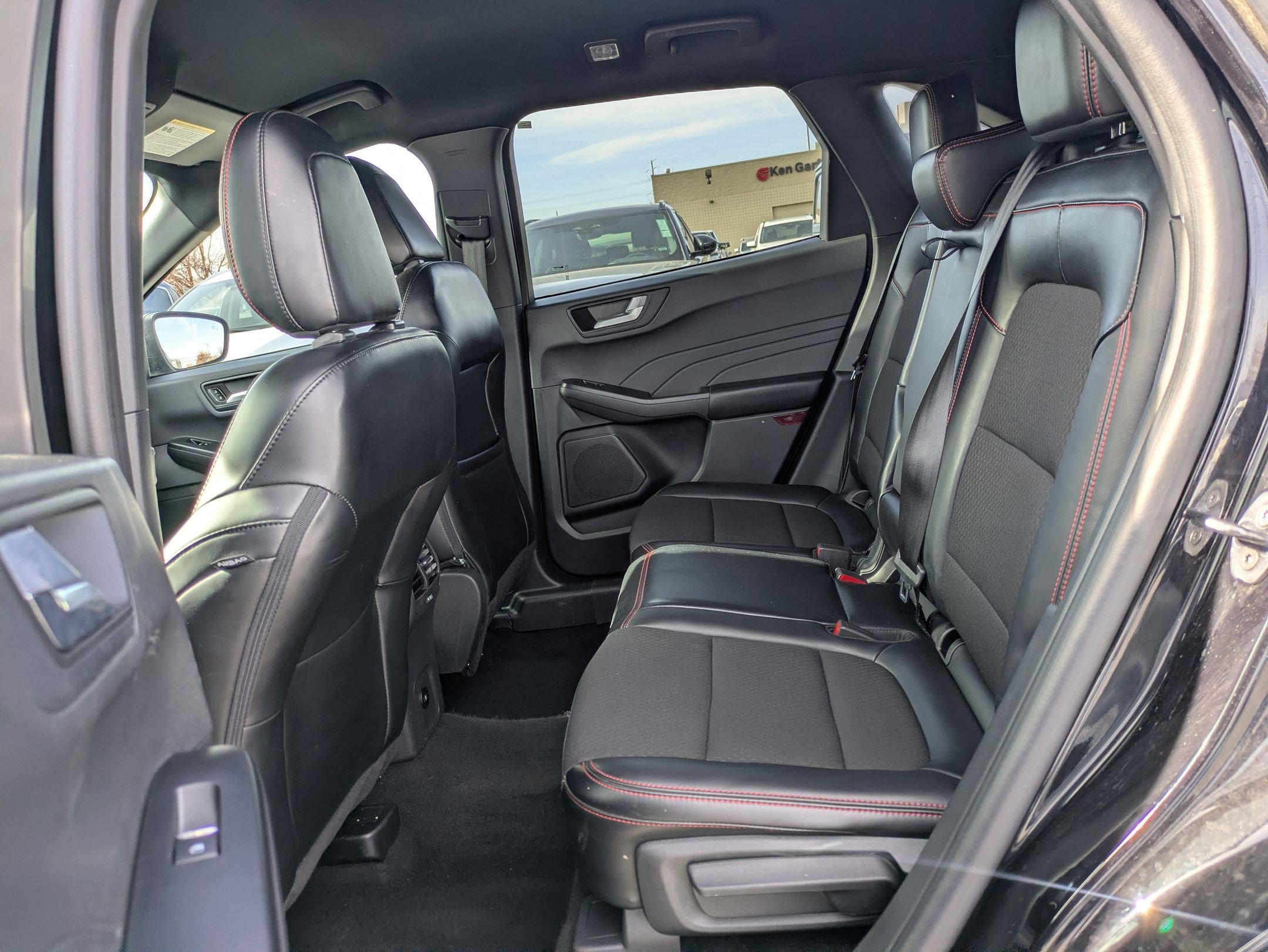 Used 2024 Ford Escape ST-Line AWD/4WD image 28