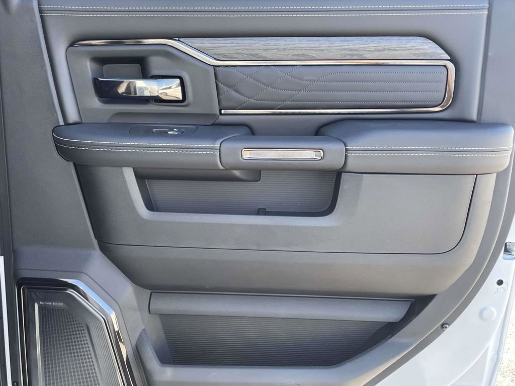 New 2026 RAM 3500 Limited image 19