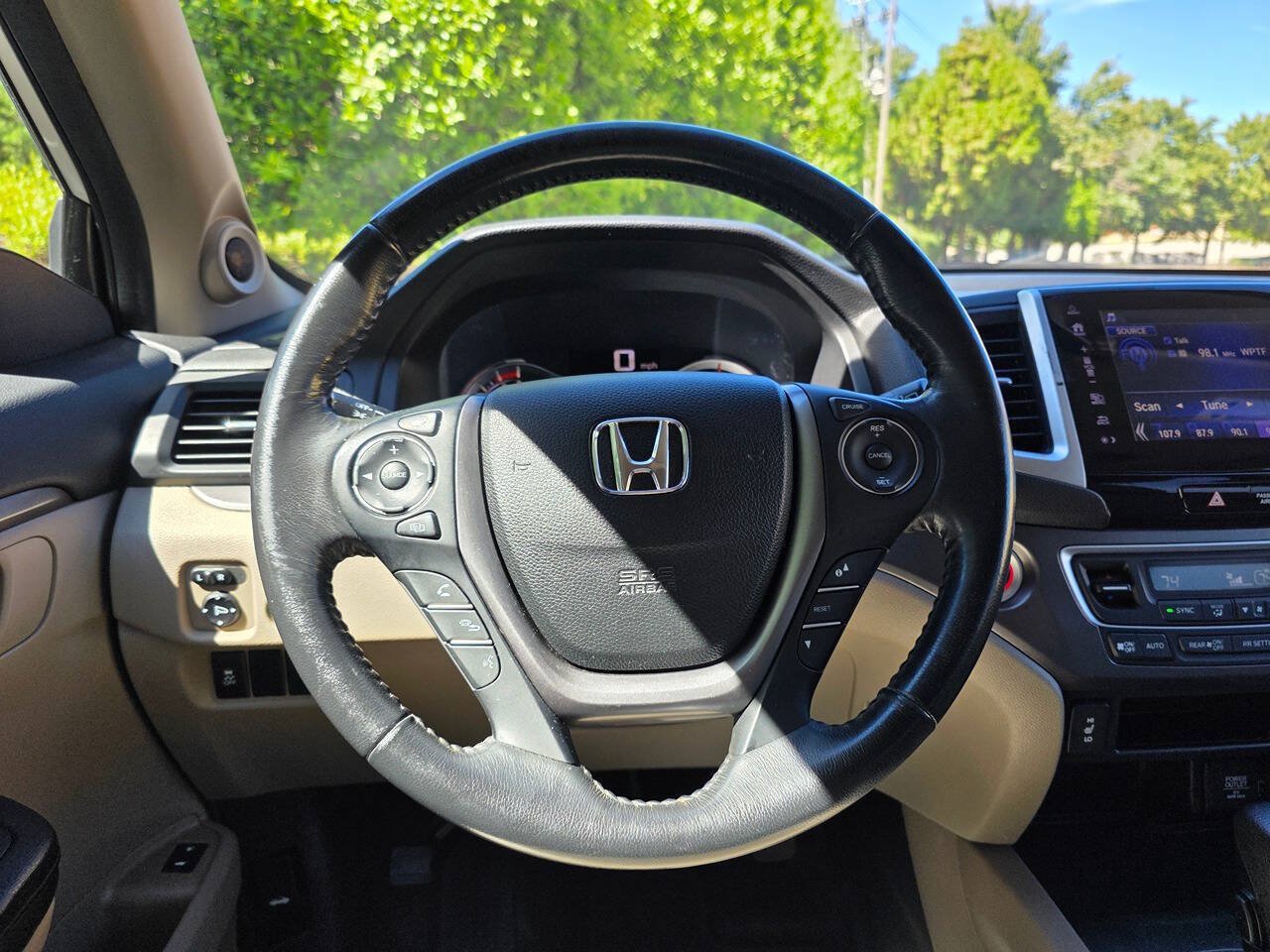 Used 2017 Honda Pilot EX-L image 19