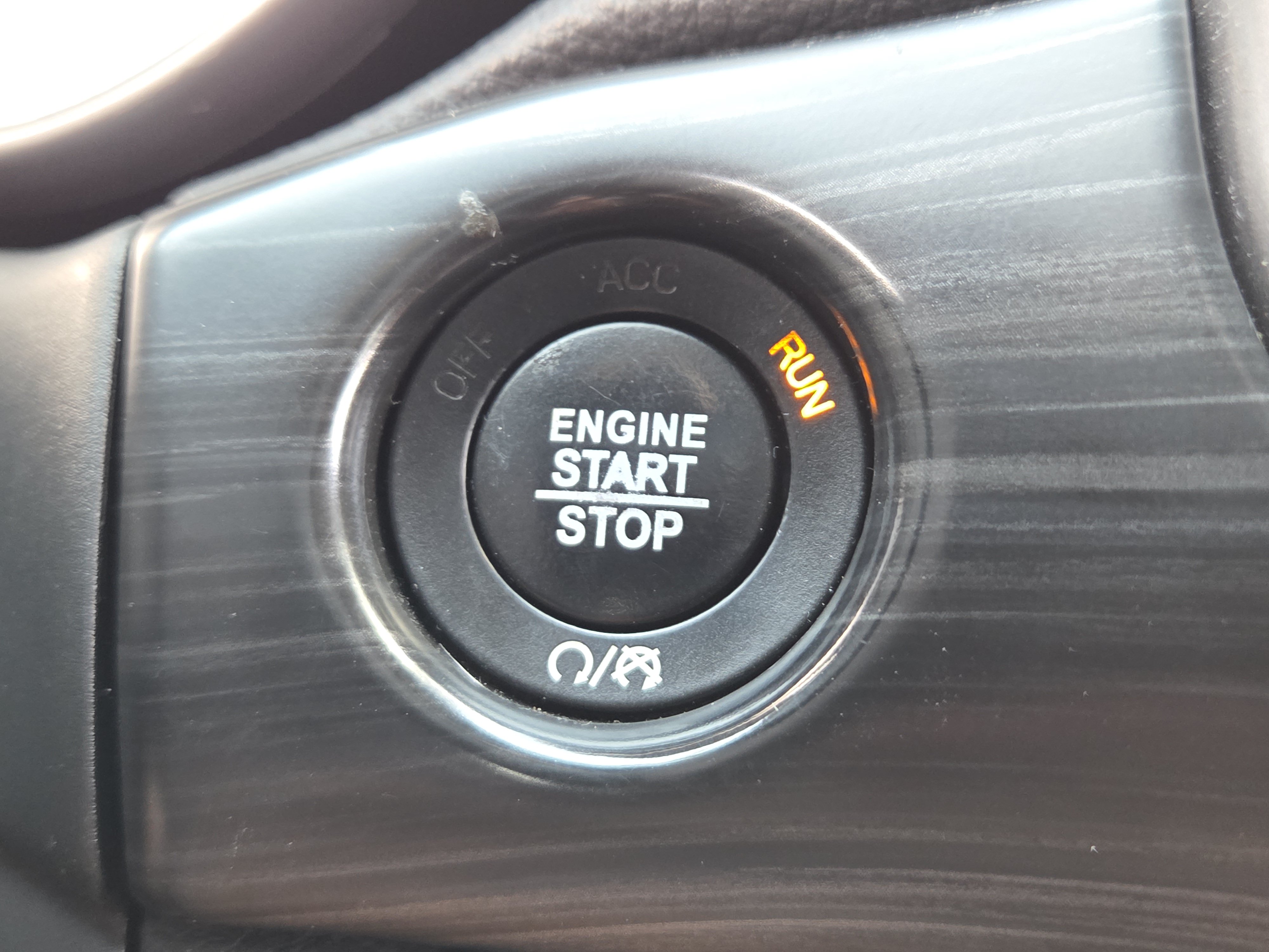 Used 2020 Jeep Grand Cherokee Laredo AWD/4WD image 18