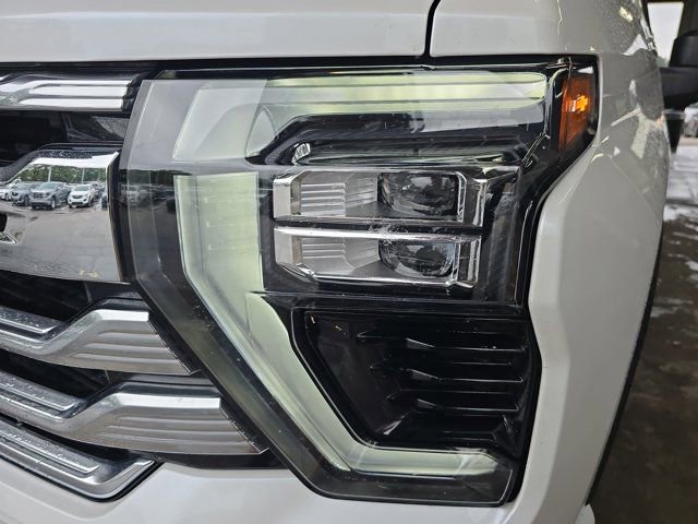 Used 2024 Chevrolet Silverado 2500 High Country w/ High Country Premium Package image 32