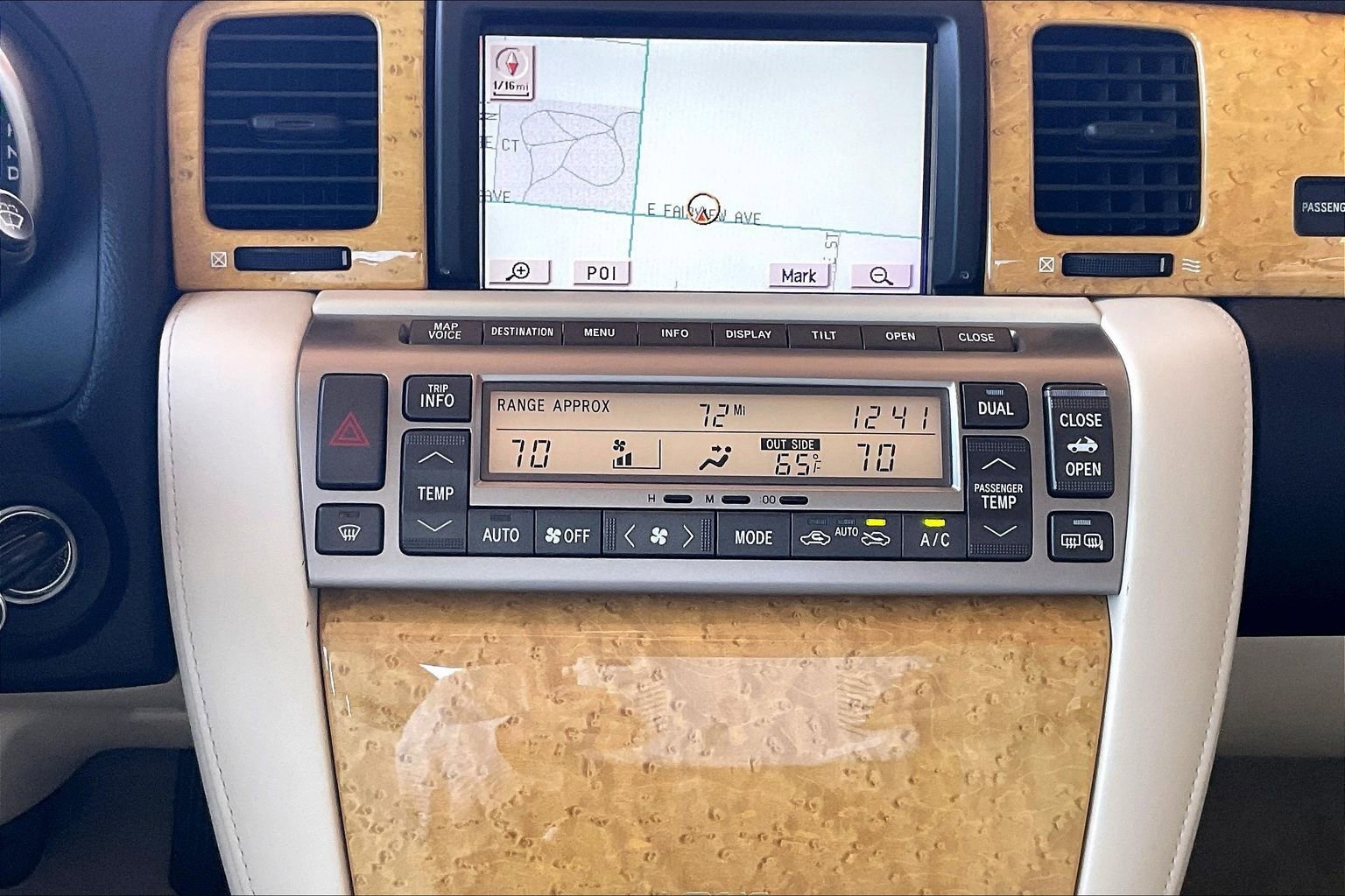 Used 2003 Lexus SC 430 Convertible RWD image 9