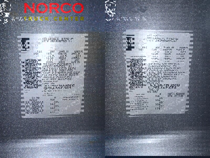 Used 2019 Cadillac Escalade ESV Luxury image 34