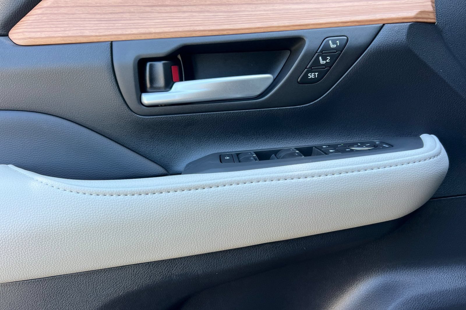 New 2026 Toyota Grand Highlander AWD Hybrid image 11