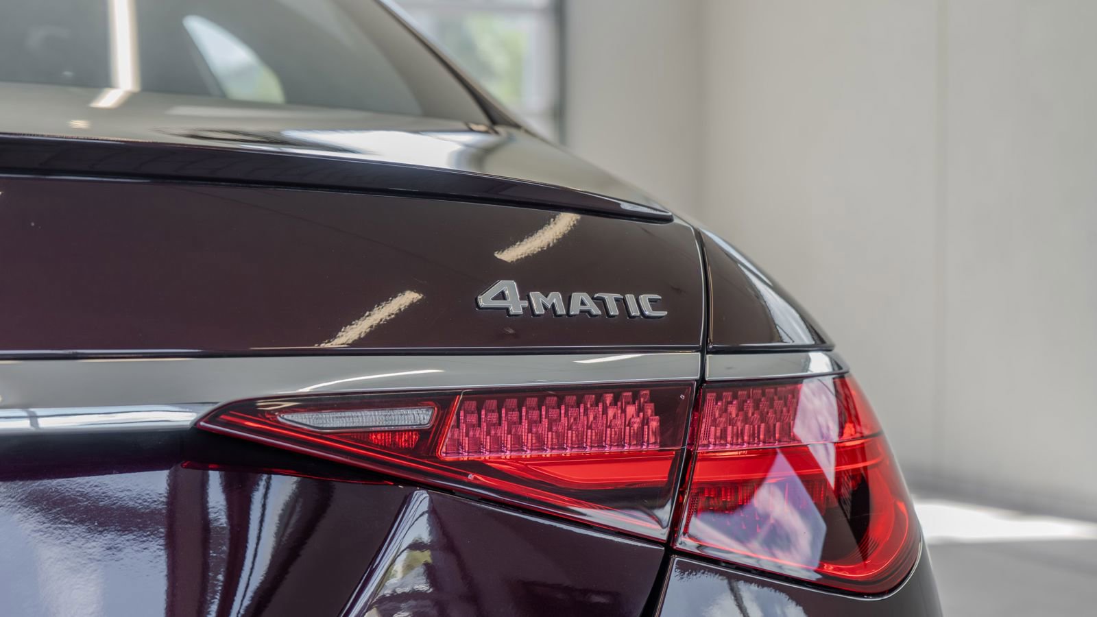 Used 2023 Mercedes-Benz S 500 4MATIC w/ AMG Line image 24