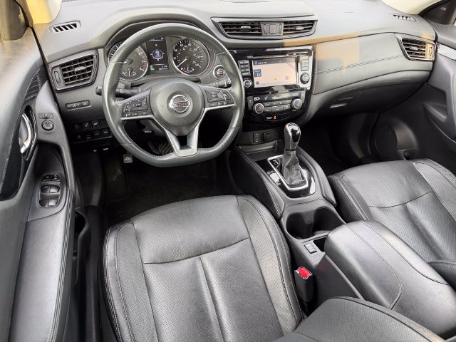 Used 2017 Nissan Rogue SL w/ SL Premium Package AWD/4WD image 34