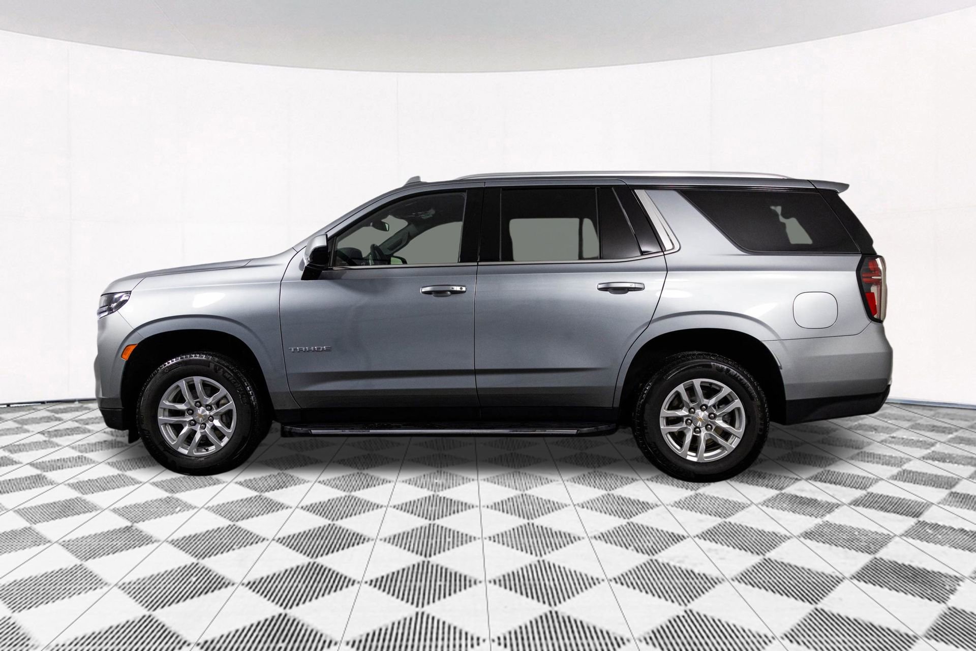 Used 2024 Chevrolet Tahoe LT image 11