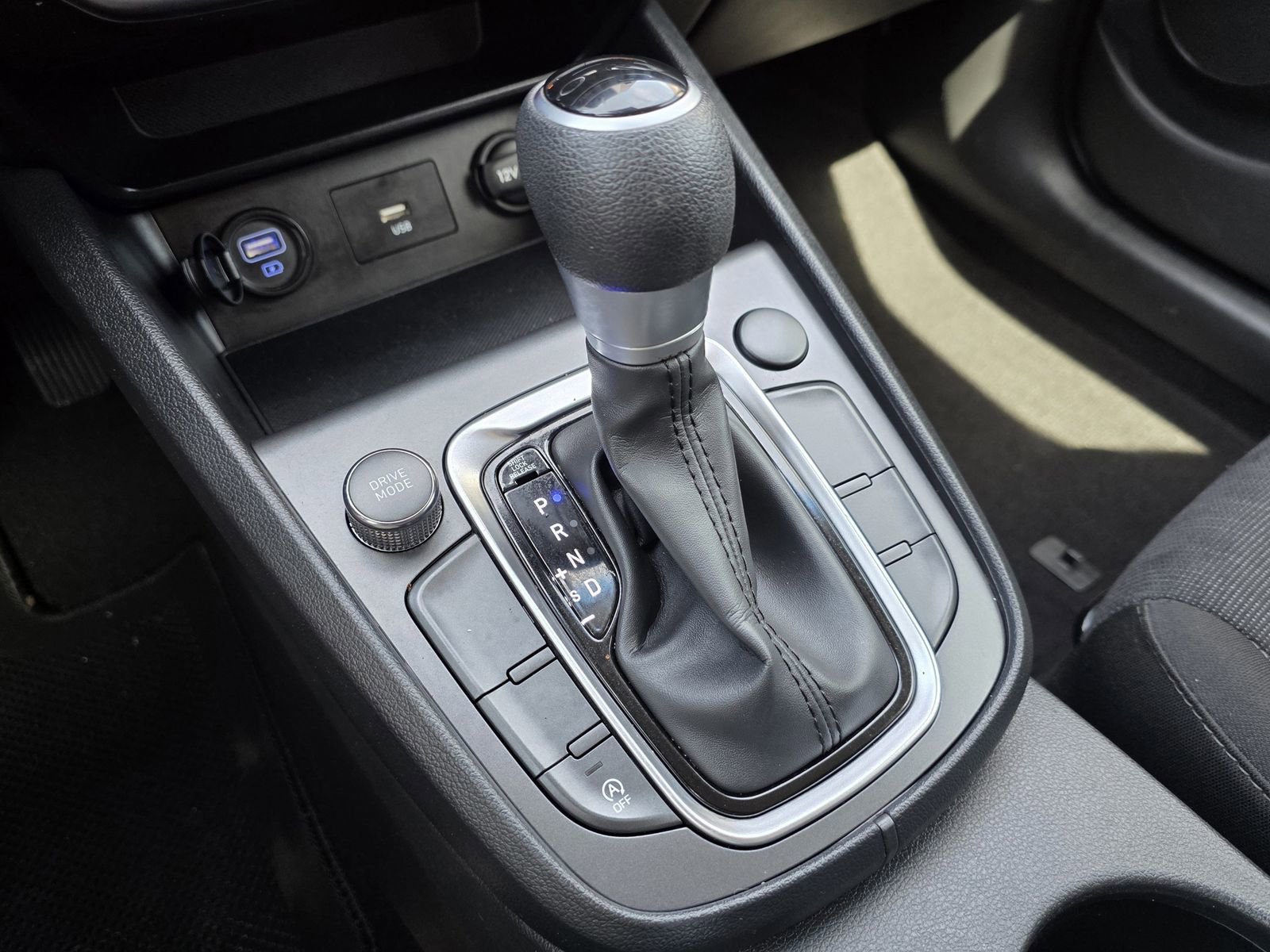 Certified 2022 Hyundai Kona SEL image 23