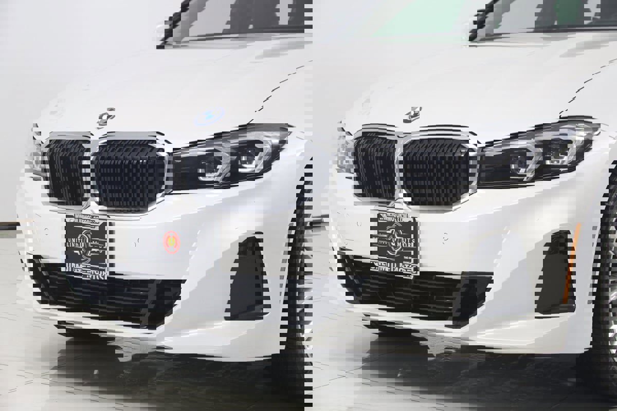 Used 2023 BMW 330e xDrive w/ Premium Package image 61