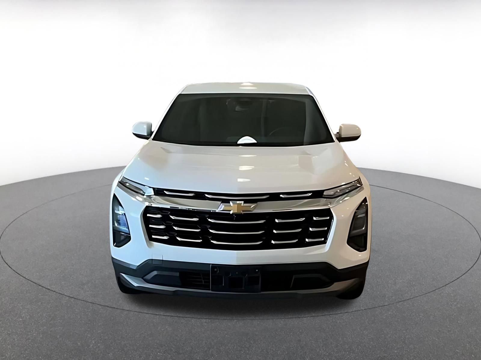 Used 2025 Chevrolet Equinox LT FWD image 4