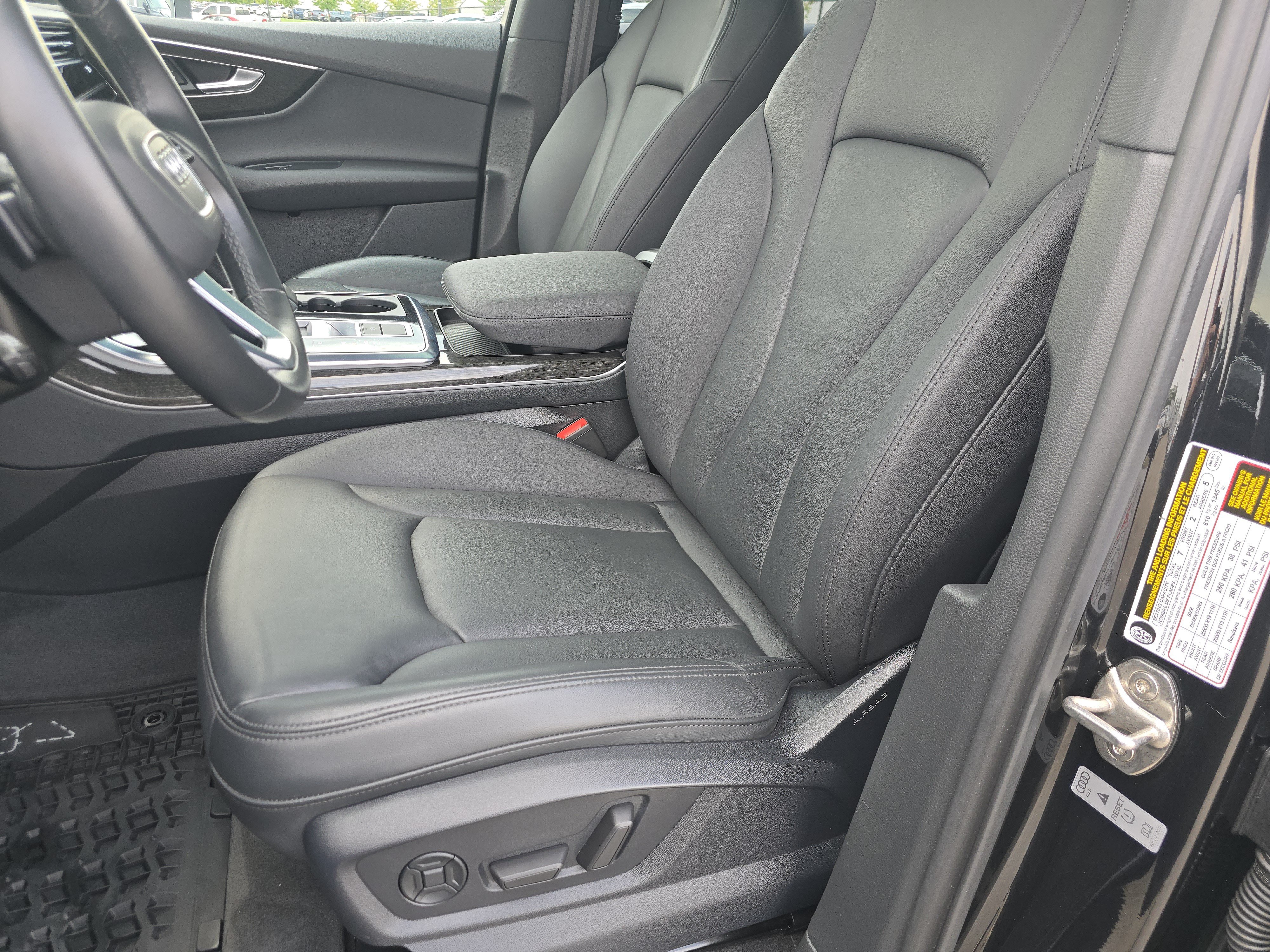 Certified 2023 Audi Q7 2.0T Premium w/ Convenience Package AWD/4WD image 21