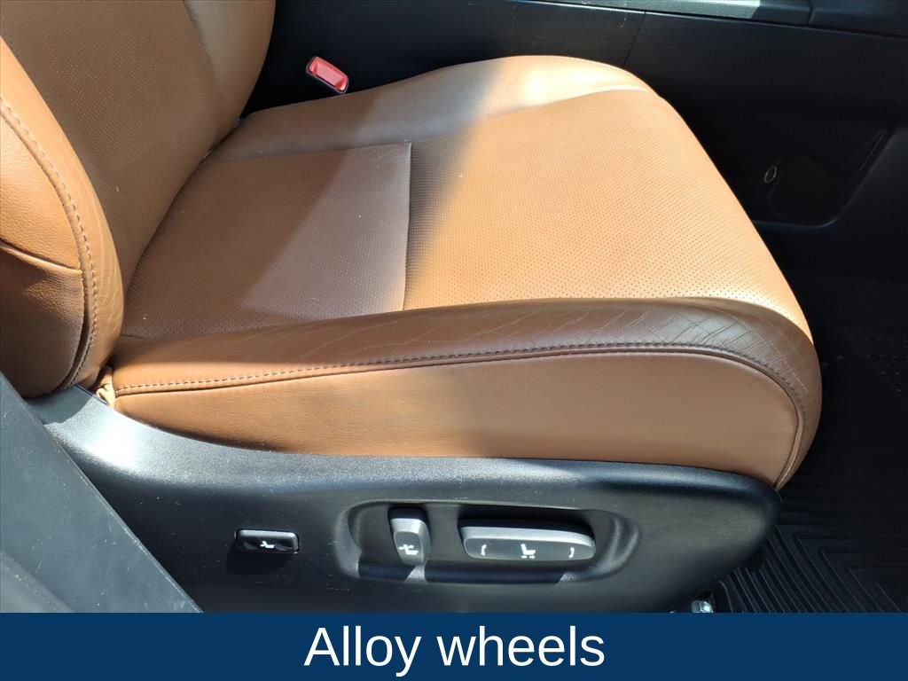 Used 2013 Lexus RX 350 AWD w/ Premium Pkg image 30