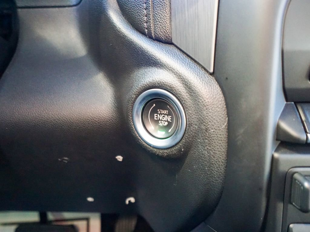 Used 2020 GMC Sierra 2500 Denali w/ Denali Ultimate Package image 28