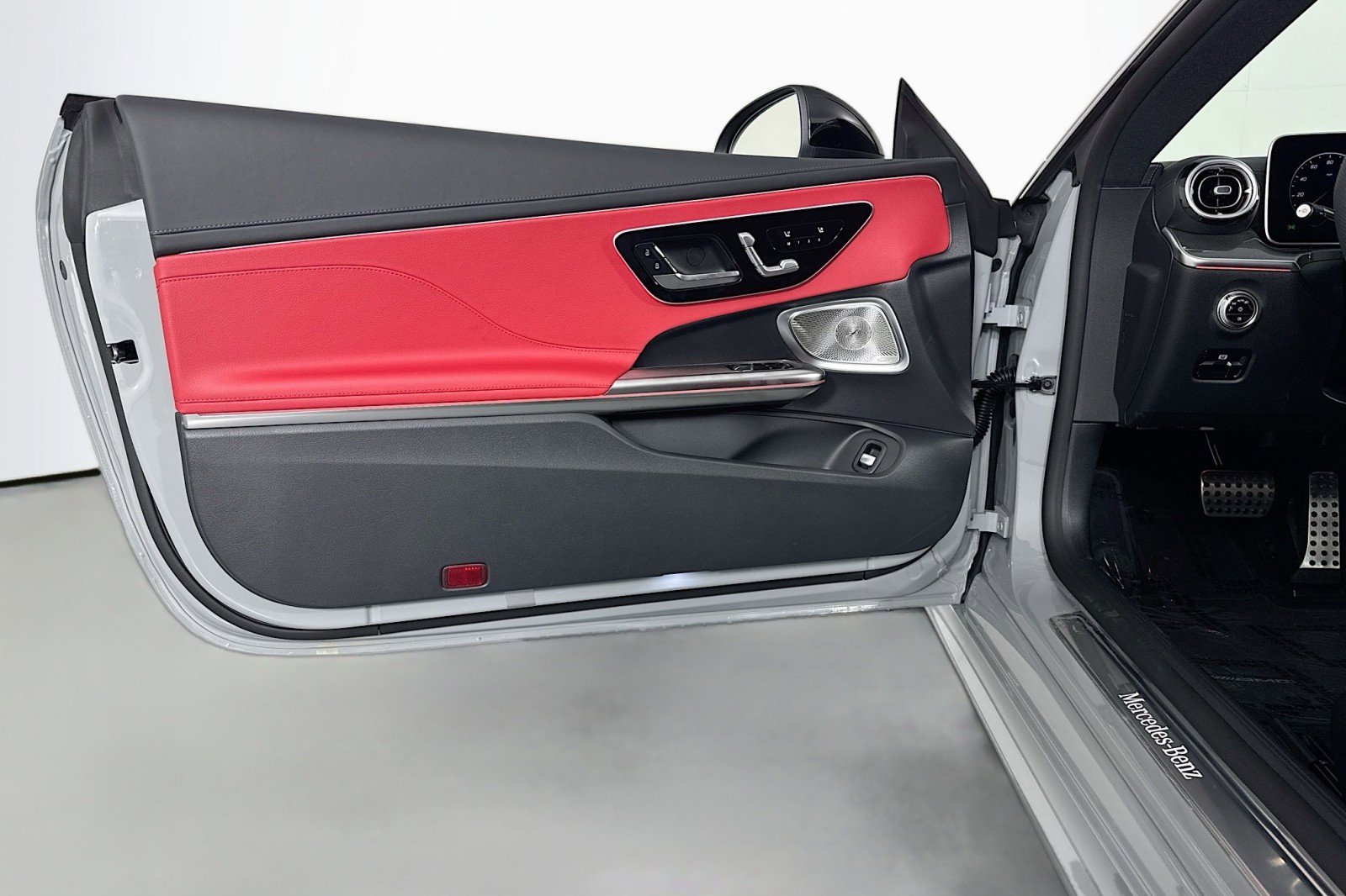 New 2026 Mercedes-Benz CLE 450 4MATIC Coupe image 20