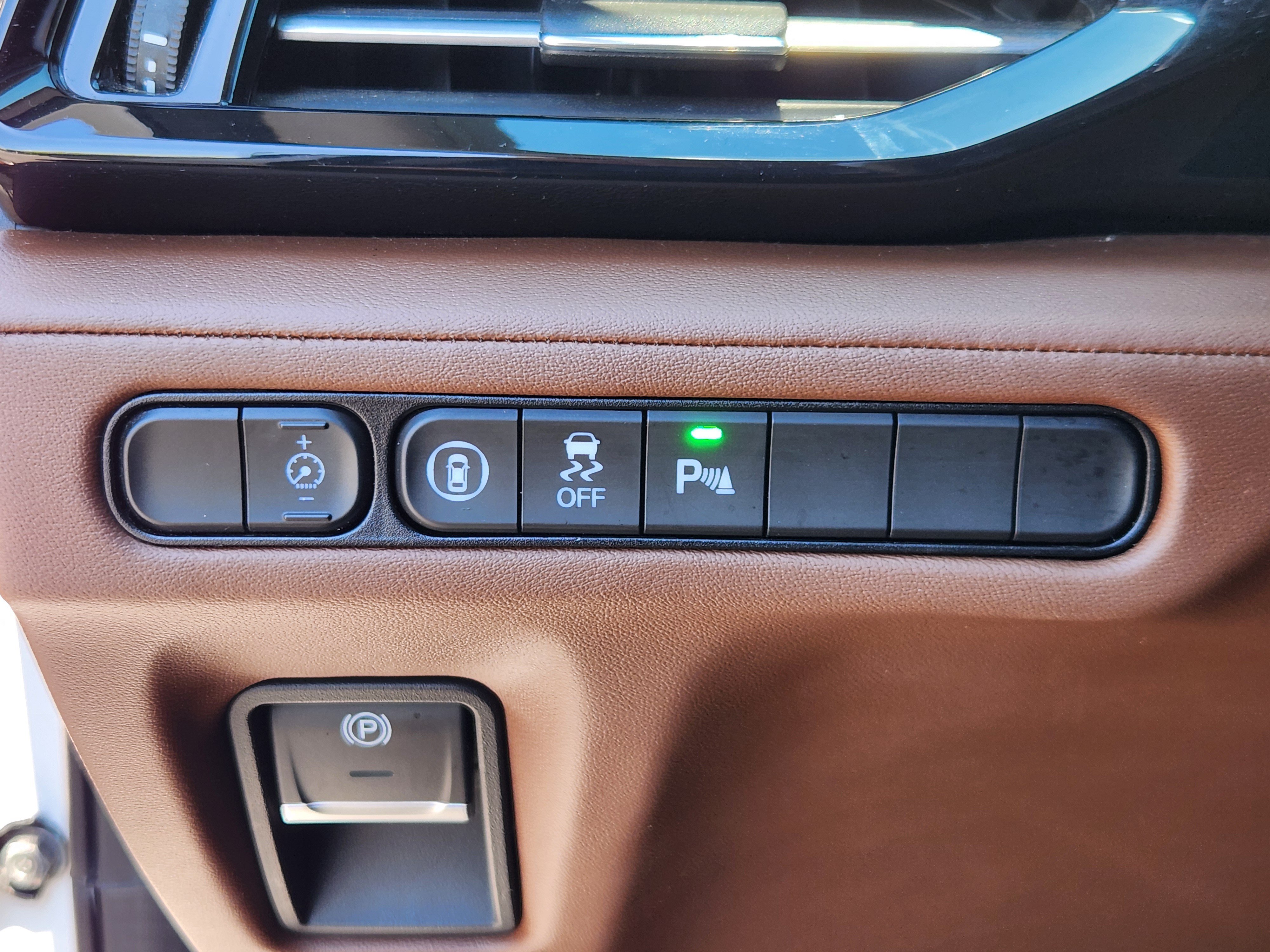 Certified 2023 Acura MDX SH-AWD w/ Technology Package image 28