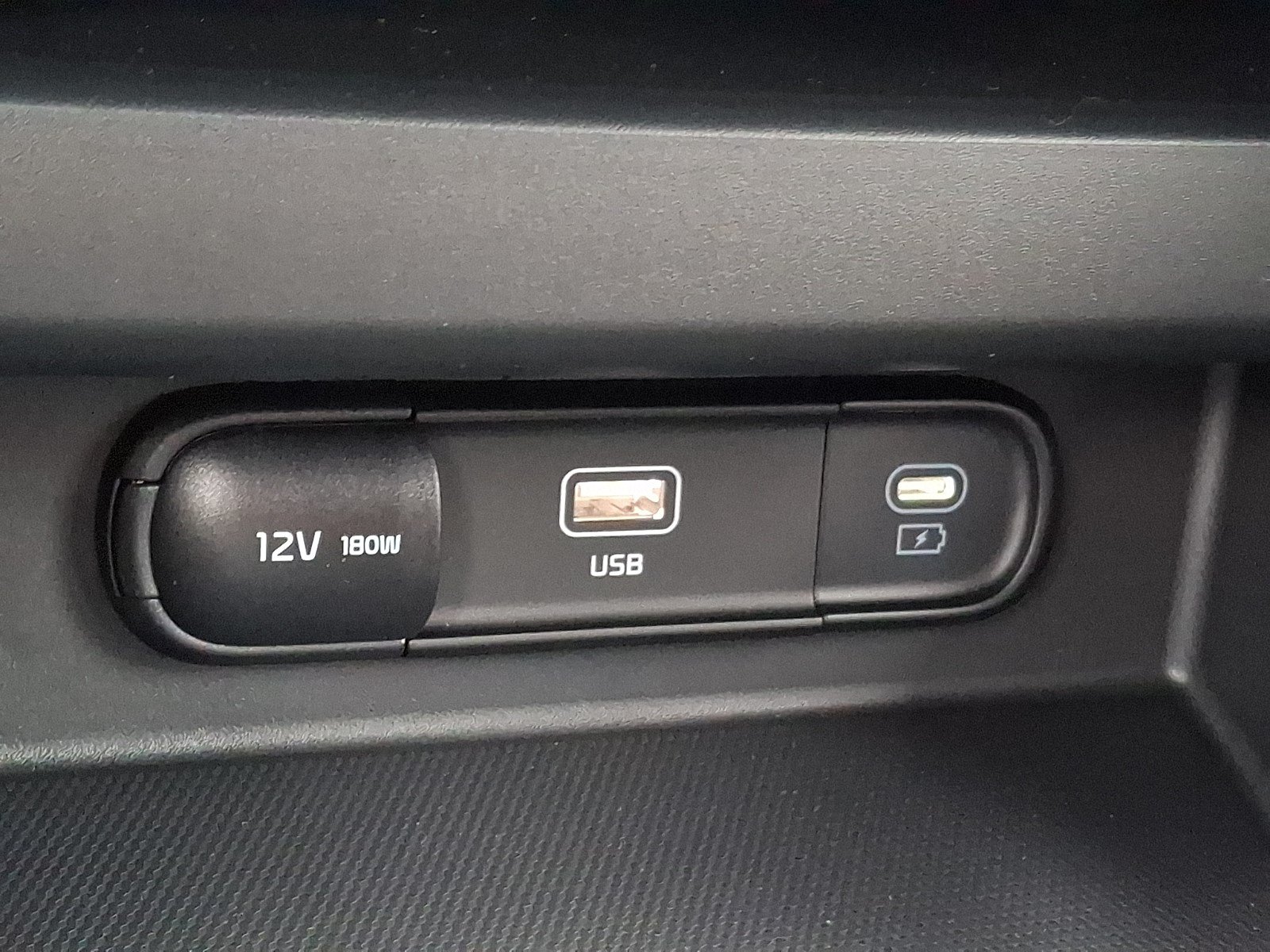 New 2026 Kia Seltos S AWD/4WD image 11