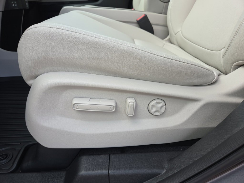 New 2026 Honda Odyssey EX-L image 13