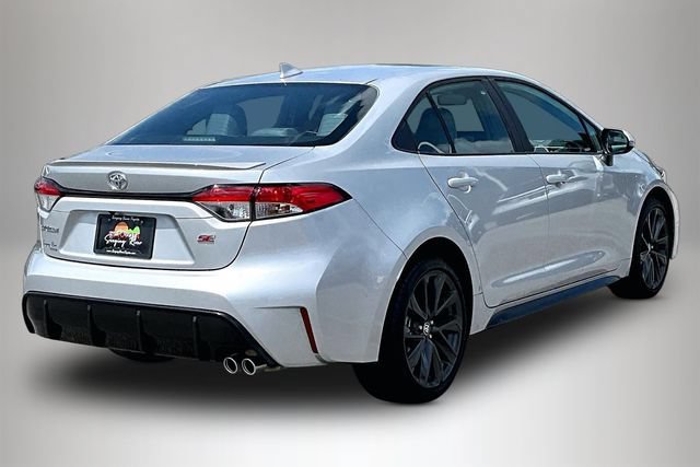 Used 2025 Toyota Corolla SE FWD image 5