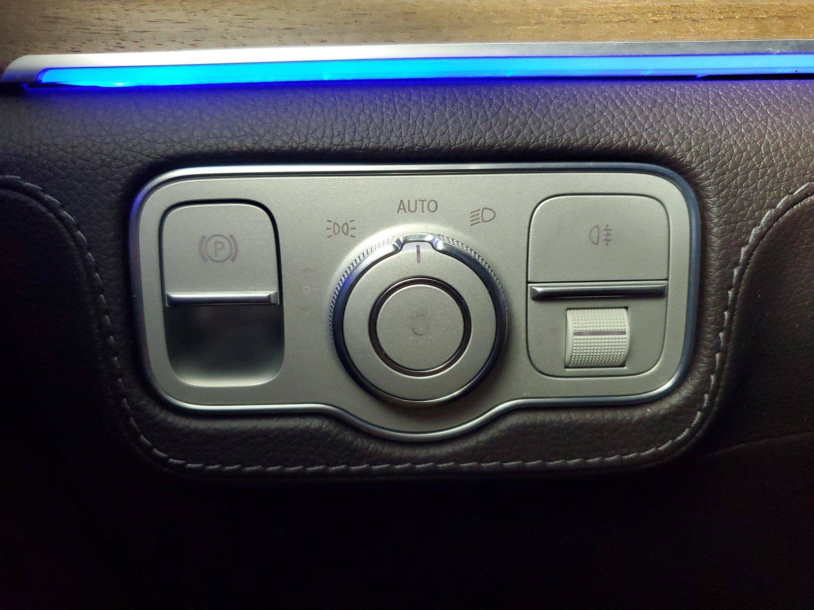 Used 2021 Mercedes-Benz GLE 450 4MATIC image 35