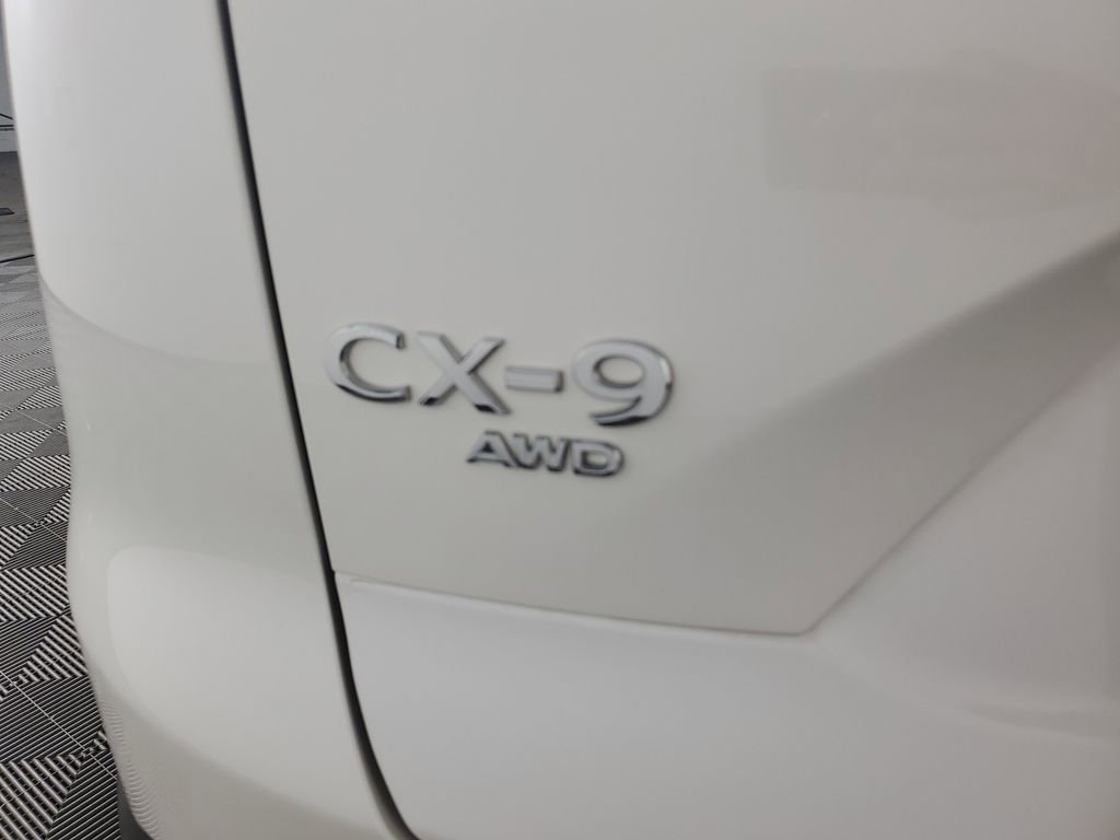 Used 2023 MAZDA CX-9 Touring image 34
